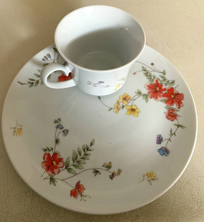 Nadine (No Trim) Snack Plate & Cup Set