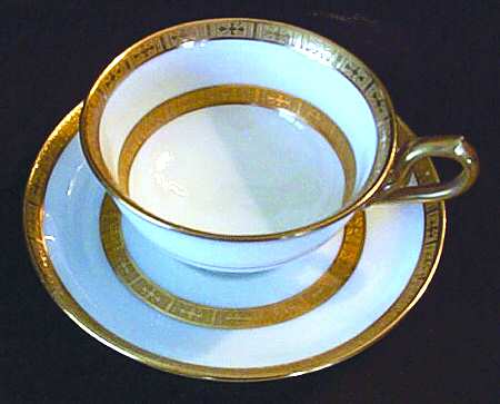 17784 Footed Cup & Saucer Set