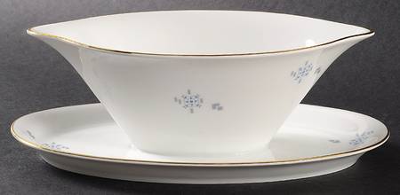 4971 Gravy Boat with Attached Underplate