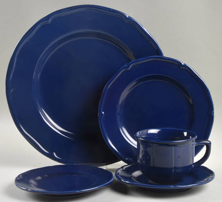Bistro Blue 40 Piece Estate Set