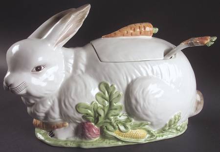 Bunny Toile Figural Tureen & Lid