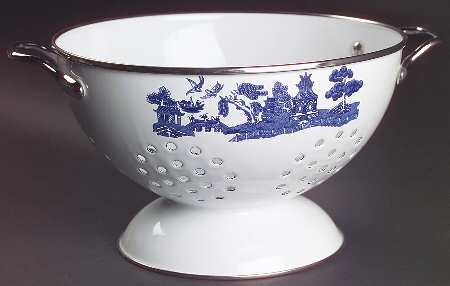 Willow Blue ("England 1883" Backstamp, China) 3 Quart Metal Colander