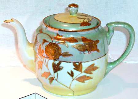 PAQ9 Teapot & Lid by Paulownia