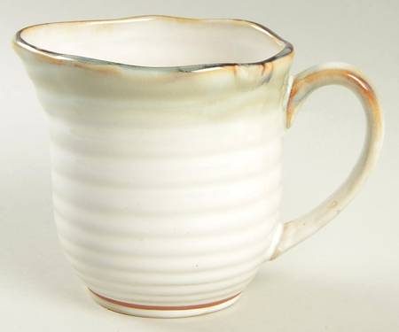 Chromatics Black Creamer