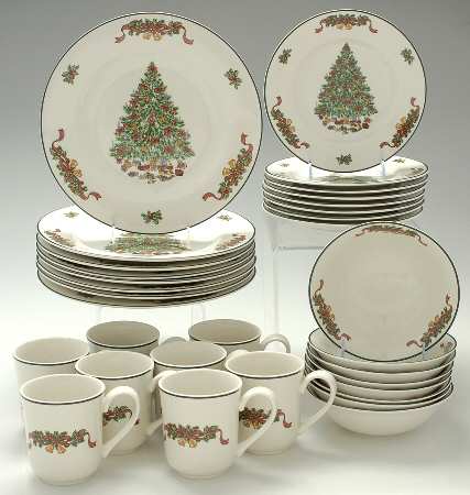 Victorian Christmas ("England 1883") 32 Piece Set