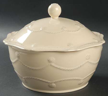 Berry and Thread Butter Yellow 1.5 Qt Round Covered Casserole