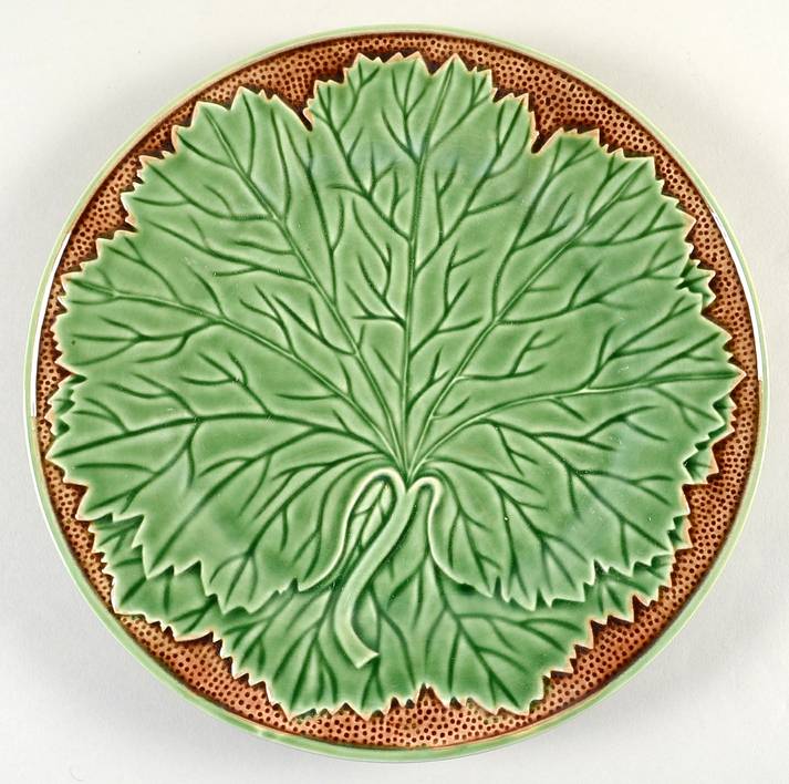 Green Leaf Majolica Accent Dinner Plate