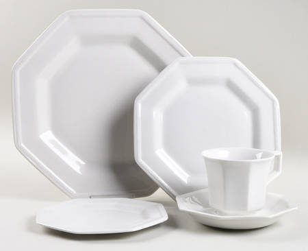 Heritage White ("England 1883"Stamp, Made In China) 5 Piece Place Setting