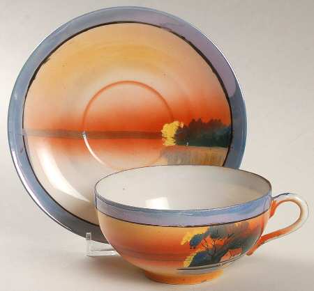 HYS35 Footed Cup & Saucer Set by Hotta Yu Shoten & Co