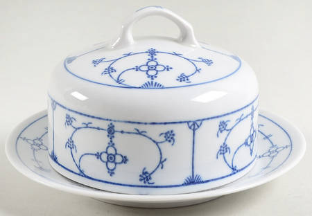 Blau Saks Round Covered Butter