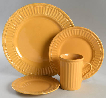 Italiana Dark Yellow 4 Piece Place Setting