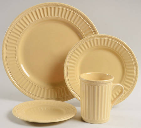 Italiana Light Yellow 4 Piece Place Setting