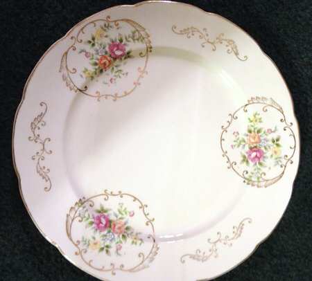 2748 Smooth Dinner Plate