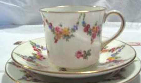 JON106 Flat Cup & Saucer Set