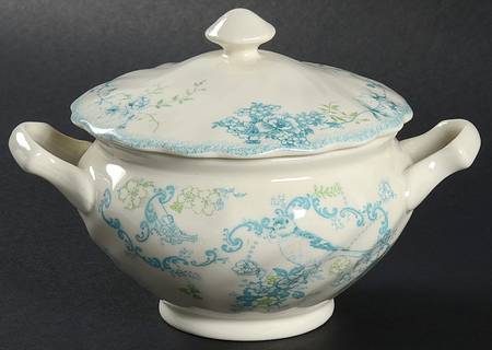 Vintage Charm Sugar Bowl & Lid