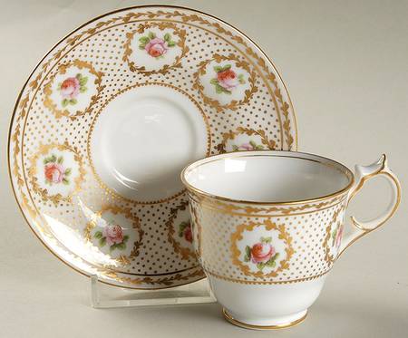 19952 Footed Demitasse Cup & Saucer Set
