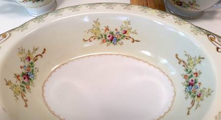 NIK135 9" Oval Vegetable Bowl