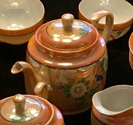 PAQ44 Teapot & Lid by Paulownia