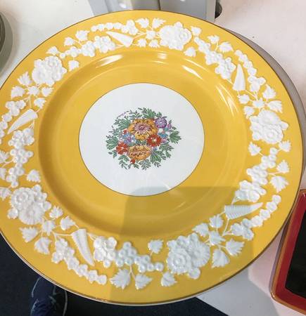 Rhapsody Yellow by George Jones &amp; Sons