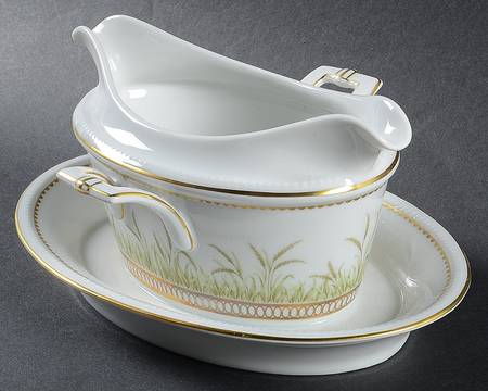 Artemis Gravy Boat with Attached Underplate