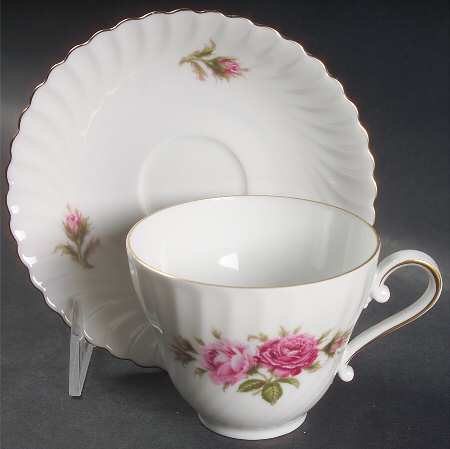 Moosrose Flat Cup & Saucer Set by Kaiser