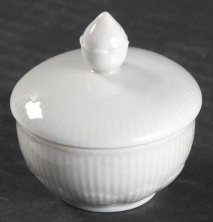 Romantica All White Saccharine Box