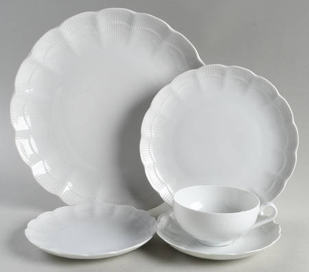 Romantica All White 5 Piece Place Setting