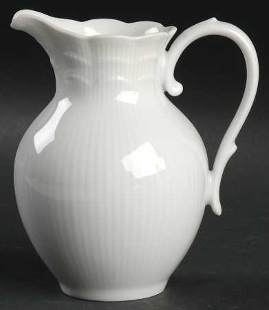 Romantica All White Creamer