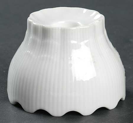 Romantica All White Single Light Candlestick