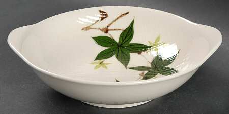 Ivy Lugged Soup Bowl by Kanedai