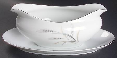 Silver Rhythm Gravy Boat with Attached Underplate