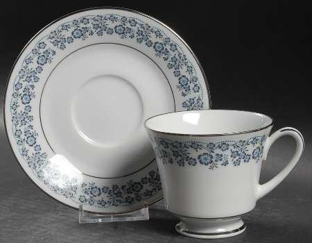 Sego Lily Footed Cup & Saucer Set