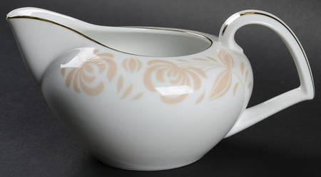 Cameo Creamer by Kent (Japan)