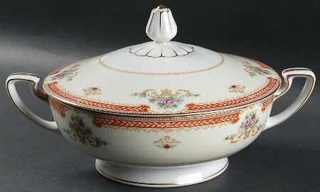 Cynthia Round Covered Vegetable