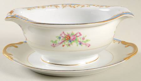KIK17 Gravy Boat with Attached Underplate
