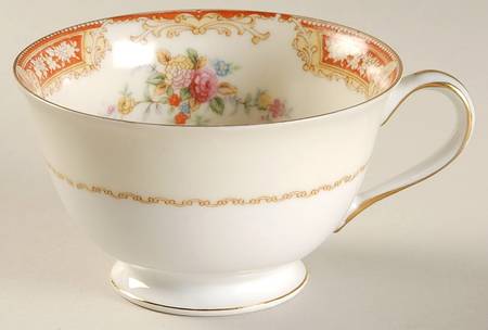 Windsor Footed Cup