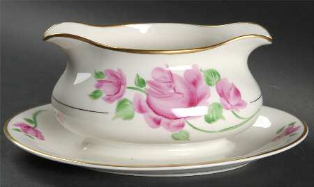 KIR4 Gravy Boat with Attached Underplate by Kirk