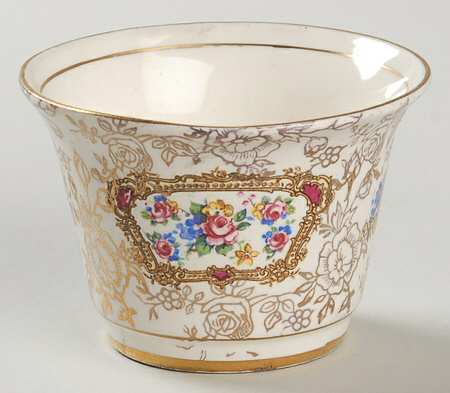 Pompadour (England) Mini Open Sugar Bowl