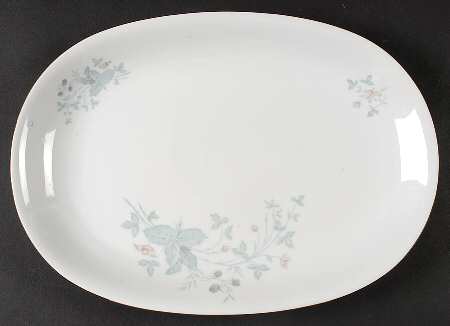 629 (White Background) 14" Oval Serving Platter