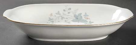 629 (White Background) 13" Oval Vegetable Bowl