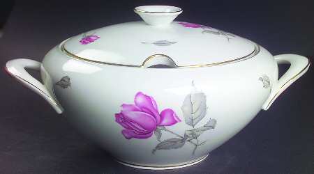 675 (Gold Trim) Tureen &  Lid