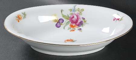 KPM2 10" Oval Vegetable Bowl