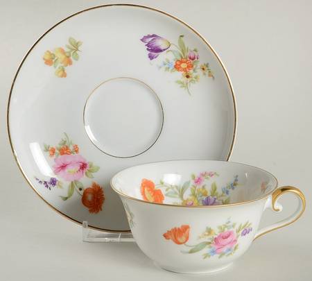 KPM2 Flat Cup & Saucer Set
