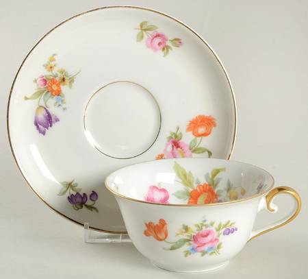 KPM2 Flat Cup & Saucer Set