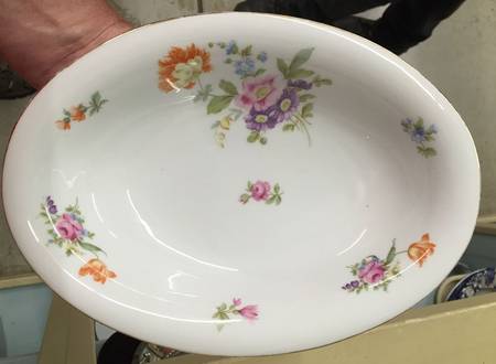 KPM2 10" Oval Vegetable Bowl