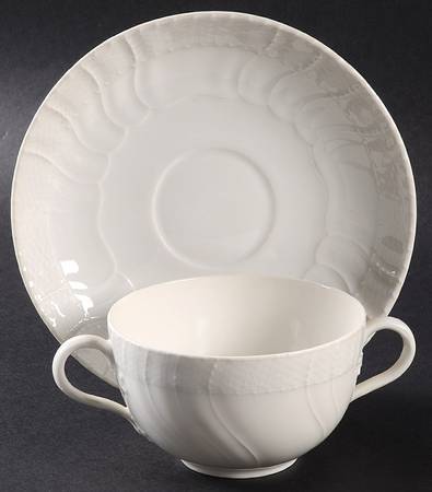 Neuosier Flat Bouillon Cup & Saucer