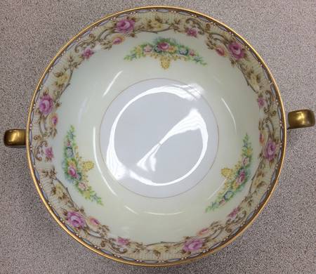 KIK25 Footed Cream Soup Bowl by Kikusui