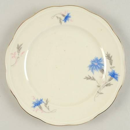 Edith (Rim, Scalloped) Salad Plate
