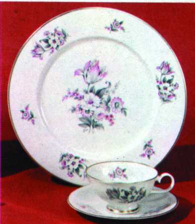 Somerset Footed Cup & Saucer Set