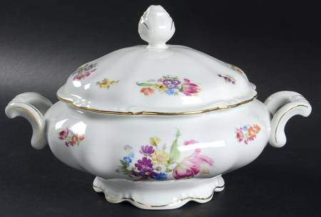 Cordelia Round Covered Vegetable